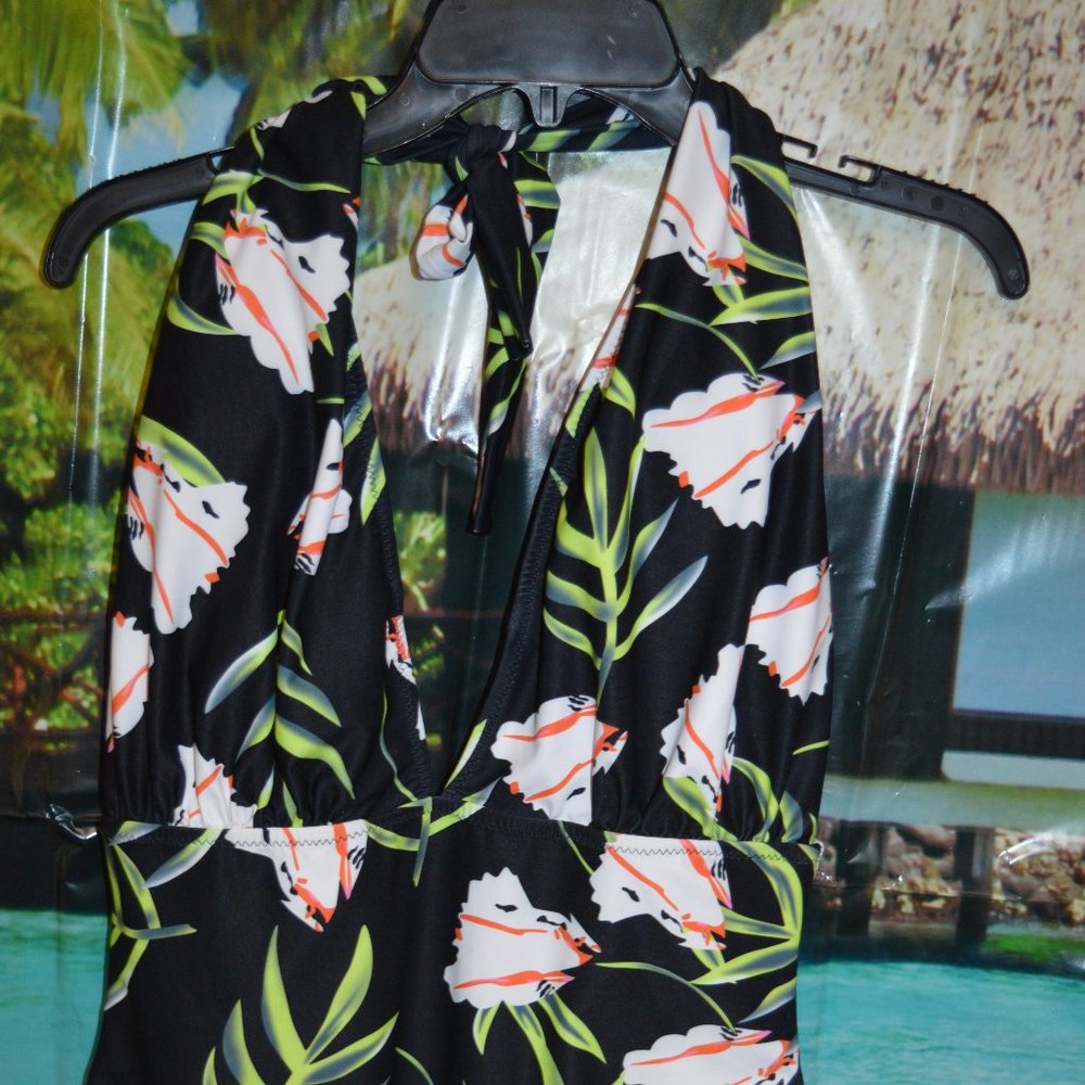 Cupshe full swimsuit NWT
